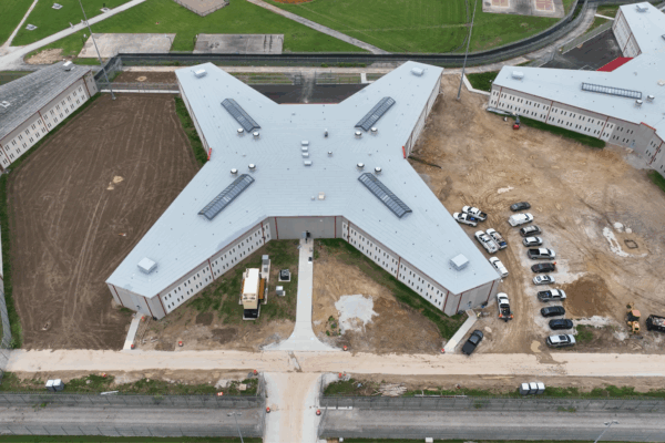 prison in Little Sandy, Ky.,