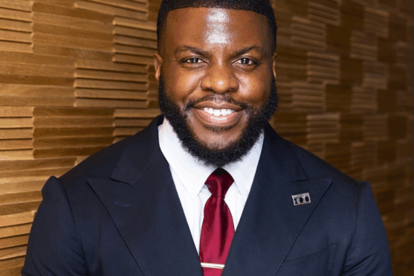 headshot photo of Dr. Olatunde Oshikoya