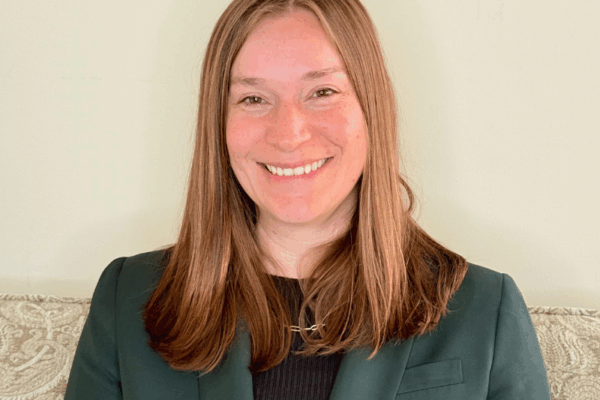 headshot photo of Dr. Mariel Marlow